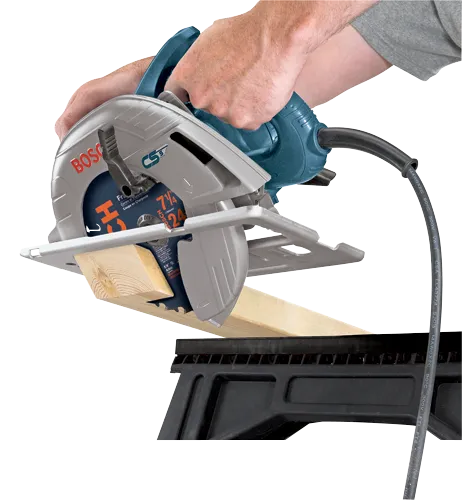 Bosch 7 1/4" circular saw cutting a wooden plank, with "C3", "24", and "7900/min" visible.