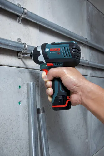 Bosch 12V max impact driver kit.