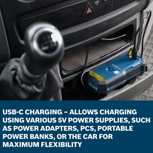 The image of features and claims about the Bosch GMS120-27 Wall Scanner.