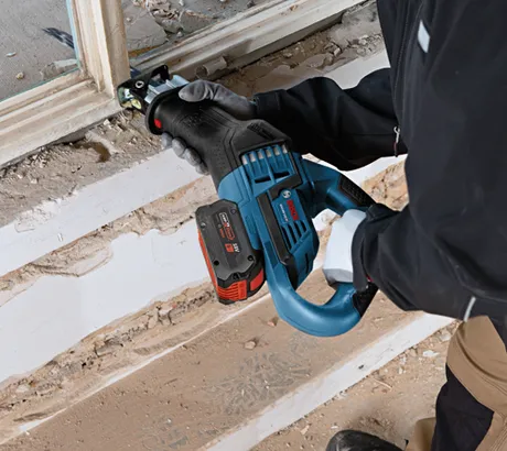 cordless-reciprocating-saw-18V-AMPshare-CORE18V-GSA18V-125-Bosch-app-09