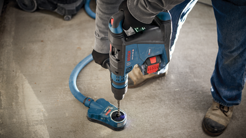 Bosch GBH18V-40C BITURBO BRUSHLESS perforateur rotatif avec aspiration de poussière intégrée, perçage dans le béton.