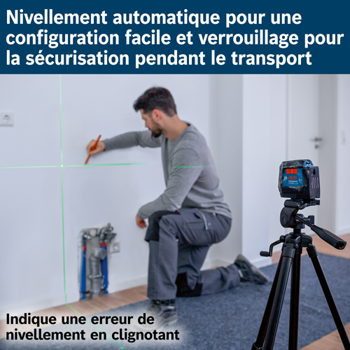 Niveau Bosch GLL50-20G avec lignes laser vertes, sur trépied, indique une condition hors niveau par clignotement ; une personne dessine sur un mur.