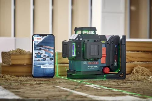 Niveau laser Bosch Professional GLL330-80CG, avec un téléphone affichant "BOSCH" et "Leveling Remote".