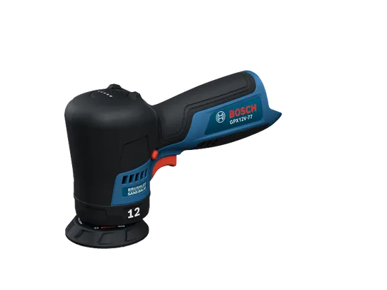 Image produit en vue dynamique de la polisseuse automobile sans fil Bosch GPX12V-77 12 V, sur fond blanc.