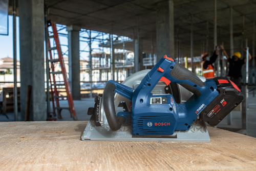 Bosch BITURBO BRUSHLESS circular saw with 18V 8 Ah battery, and AMP Share.