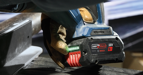 Bosch AMP Share 18V 8Ah battery, with green indicator lights.