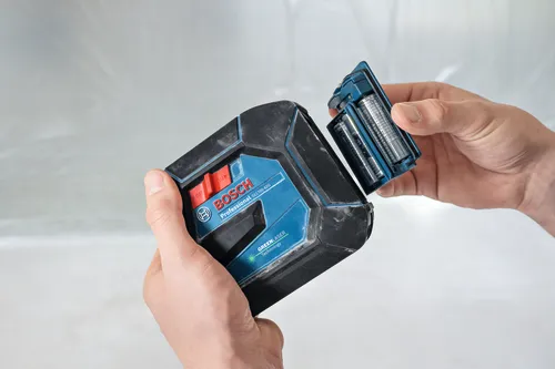 Bosch Professional GLL100-42G GREEN LASER Technology level, and battery compartment with batteries.