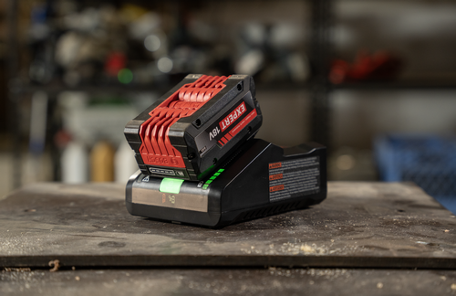 Bosch GXS18V-27N18X 18V Starter Kit with (1) Expert 18V 8 Ah High Power Battery and (1) 18V 16 Amp Battery Turbo Charger