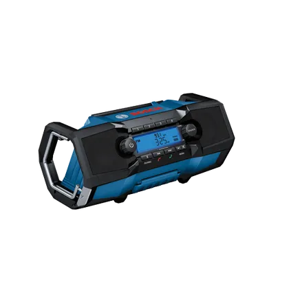 Radio Bosch, con texto visible: FM, 93.1 MHz, 3:25 PM, STEREO, PAIRING, TUNE, MENU, OK, SOURCE, AUX.