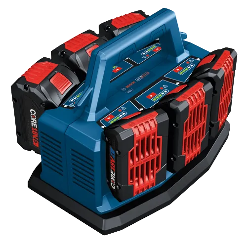 Cargador de batería Bosch CORE18V con baterías, “ALETAS DE ENFRIAMIENTO” y “RÁPIDO”.