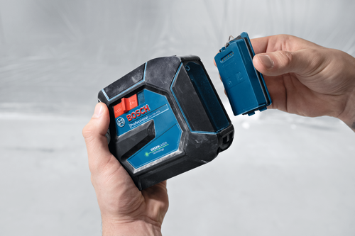 Bosch Professional GLL100-42G Nivel láser con tecnología láser verde con extracción de la batería.