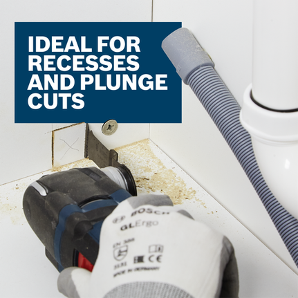 Bosch multiherramienta cortando un rebaje, usando un guante con el texto "GLErgo". Superposición de texto: "IDEAL PARA REBAJES Y CORTES POR INMERSIÓN".