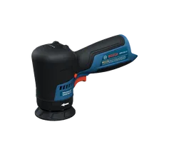 La pulidora automotriz inalámbrica Bosch GPO12V-77 en una vista dinámica del producto sobre un fondo blanco.